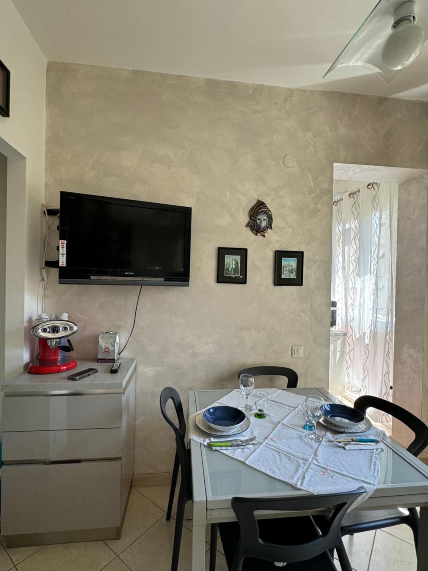 Romeo Apartment 2 Livorno Buitenkant foto